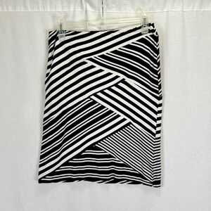 Artelier Nicole Miller Skirt - Size Medium - EUC!